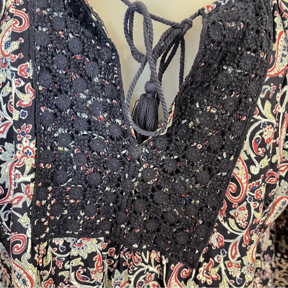 Solitaire Blouse - Picture 6 of 6